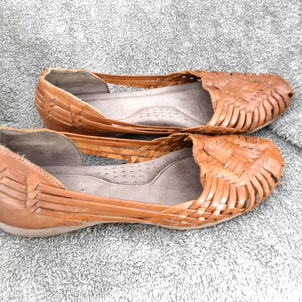 Natural Soul Huaraches size 8.5